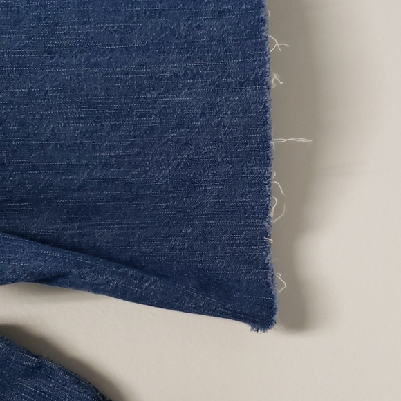 Levi's cropped denim shirt - Picture 13 of 16